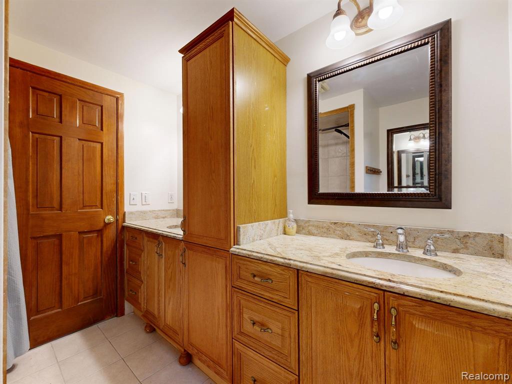 6624 Wellesley Terrace, Clarkston, MI — Photo 39