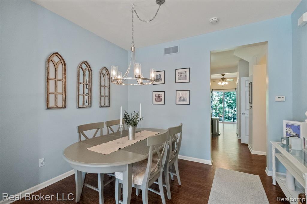 1627 RED HICKORY, Howell, MI 48855 — Photo 10