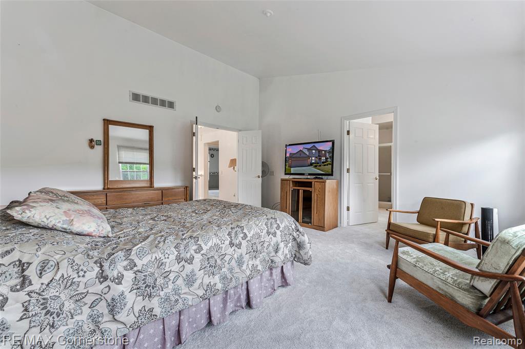 8307 Parkside Drive, Westland, MI — Photo 31