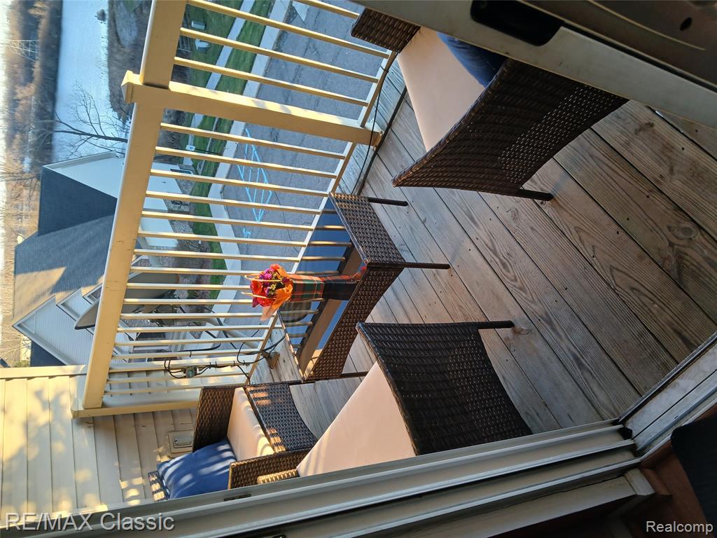 806 Brandon Avenue, Pontiac, MI 48340 — Photo 2
