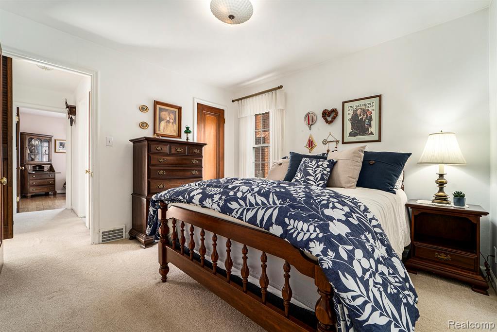 916 N Rosevere Avenue, Dearborn, MI 48128 — Photo 8