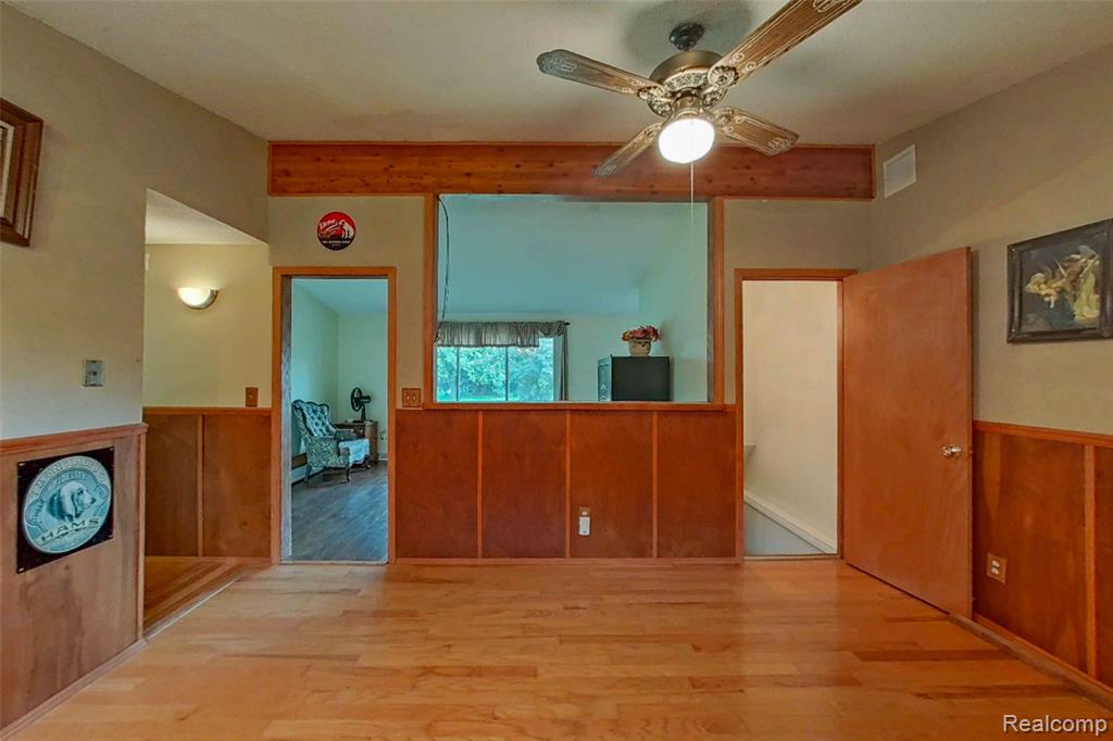 5920 CAMPBELL CORNERS Drive, Howell, MI 48855 — Photo 25