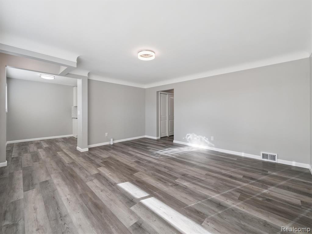 8887 Woodbine, Redford, MI 48239 — Photo 11