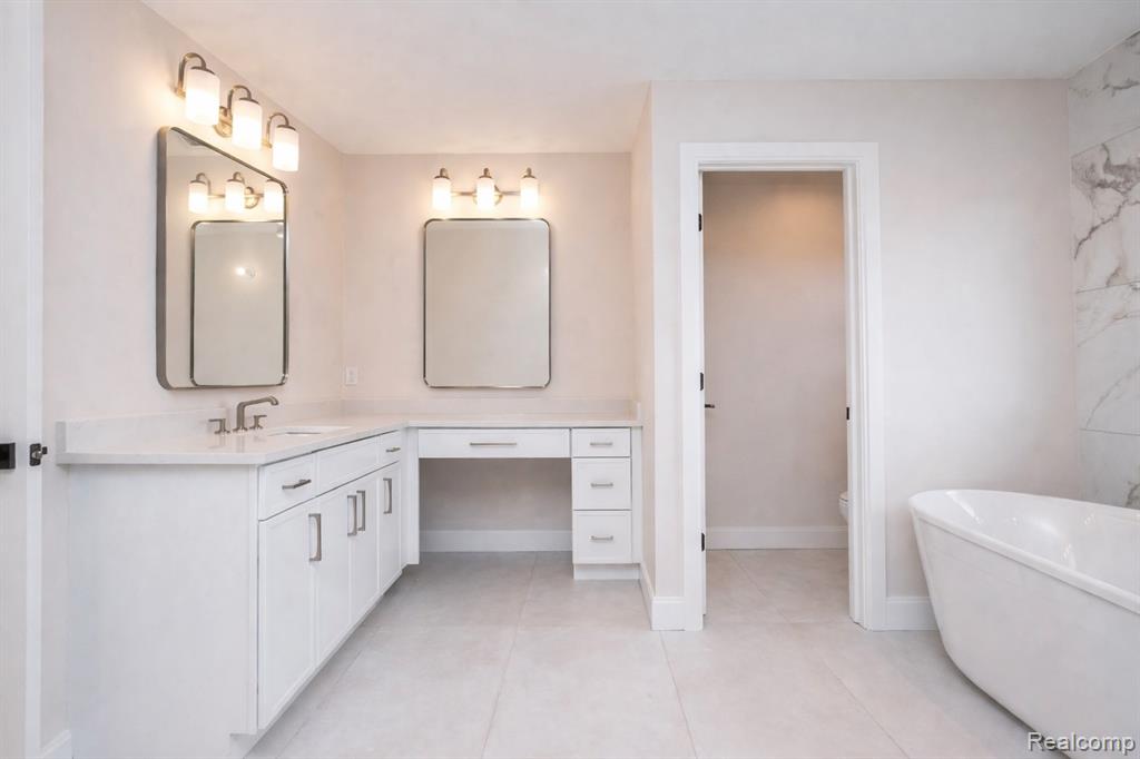 4428 Tonawanda Avenue, Royal Oak, MI 48073 — Photo 34