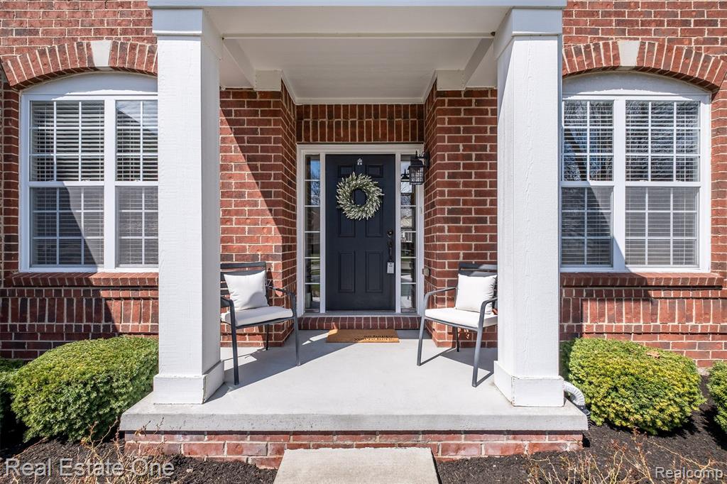 5947 Strawberry Circle, Commerce Twp, MI 48382 — Photo 11