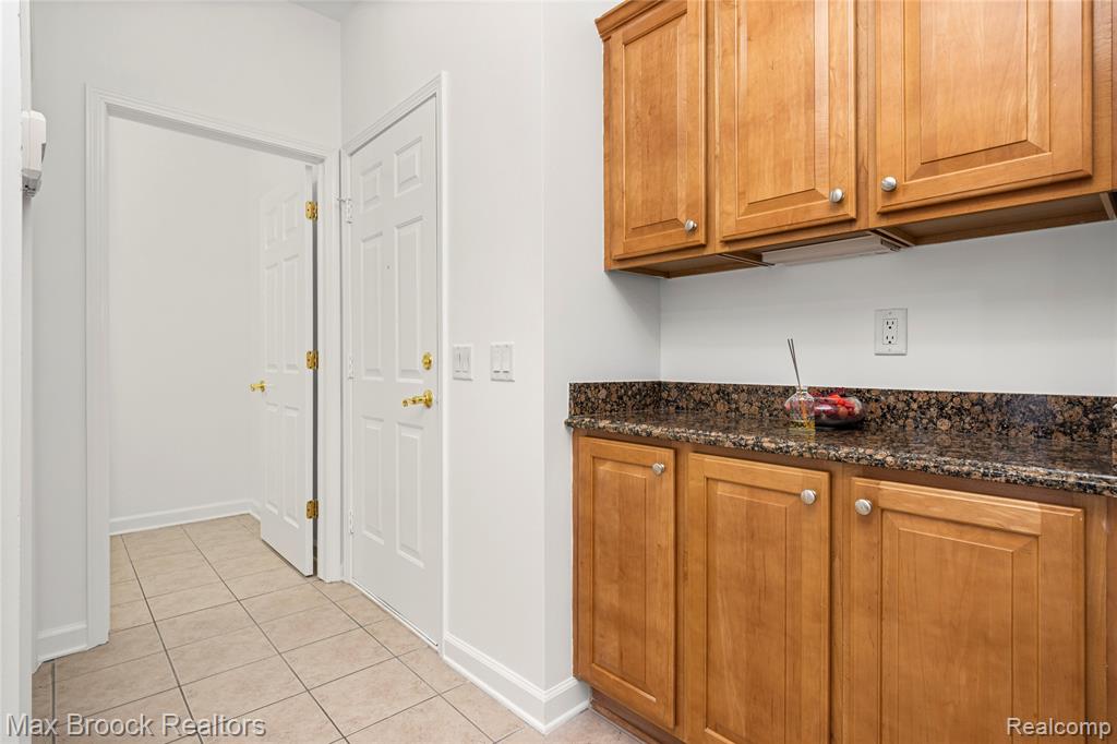 6901 Reed Court, West Bloomfield, MI — Photo 27