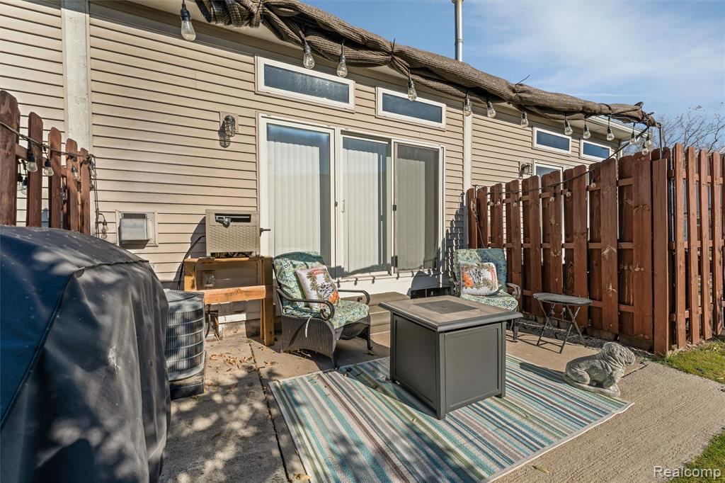 35074 Windsor Drive, New Baltimore, MI 48047 — Photo 19