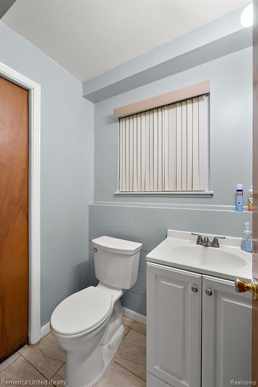 876 RIDGEMONT Street, Commerce Twp, MI 48382 — Photo 22