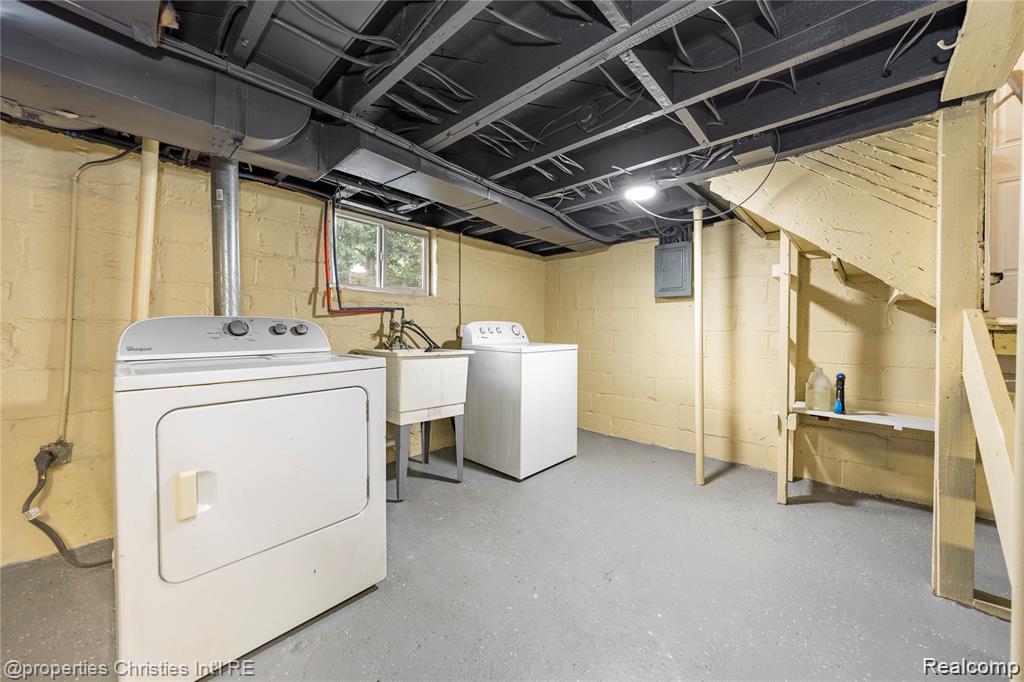 421 W Troy Street, Ferndale, MI 48220 — Photo 21
