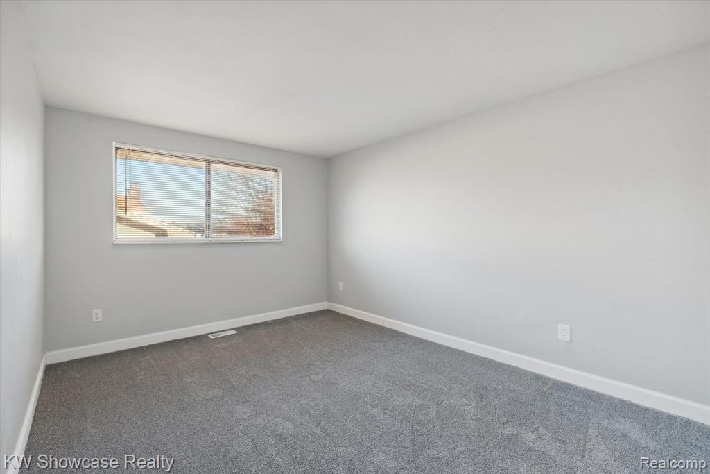 44048 Harsdale Drive, Canton, MI 48187 — Photo 26