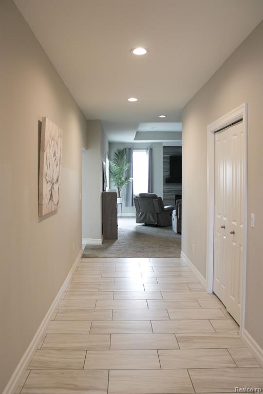 49645 MANISTEE Drive, Chesterfield, MI 48047 — Photo 2