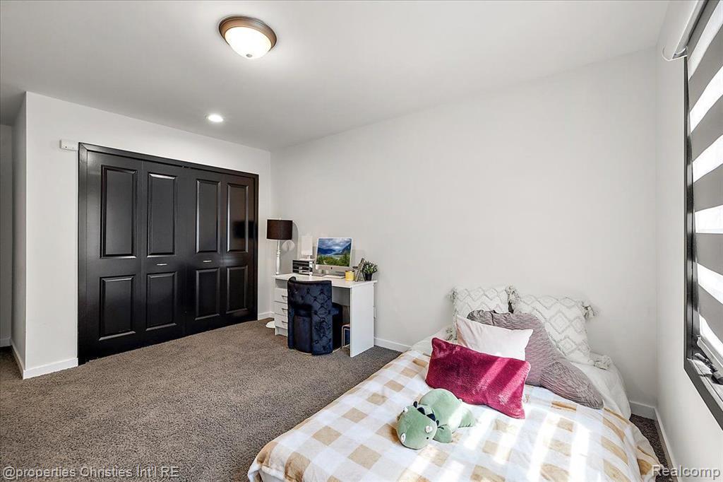 1194 EAGLE NEST CT, Milford, MI 48381 — Photo 24