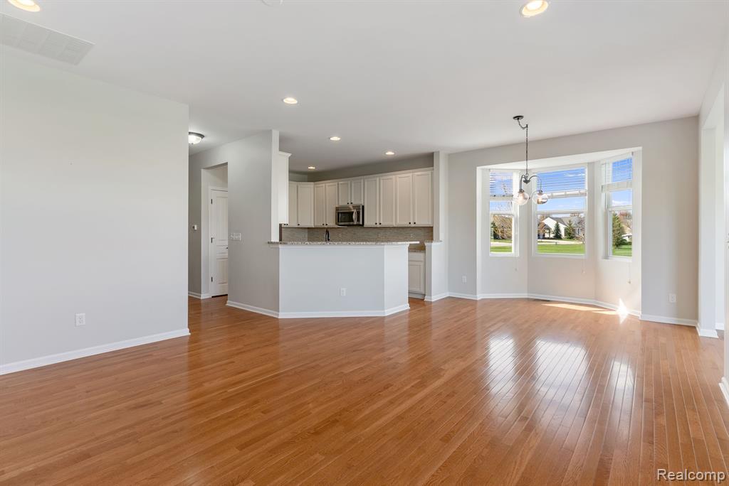 6475 PRAIRIE DUNES Drive, Grand Blanc, MI 48439 — Photo 13