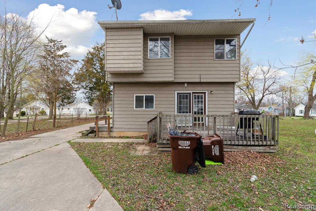 811 HOWELL Avenue, Adrian, MI 49221 — Photo 35