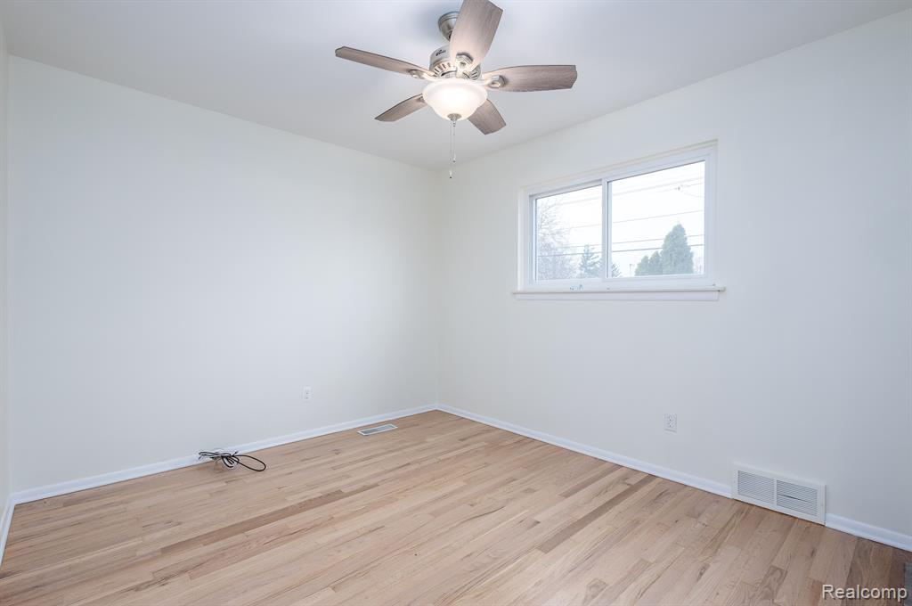 5223 BUSCH Avenue, Warren, MI 48091 — Photo 17