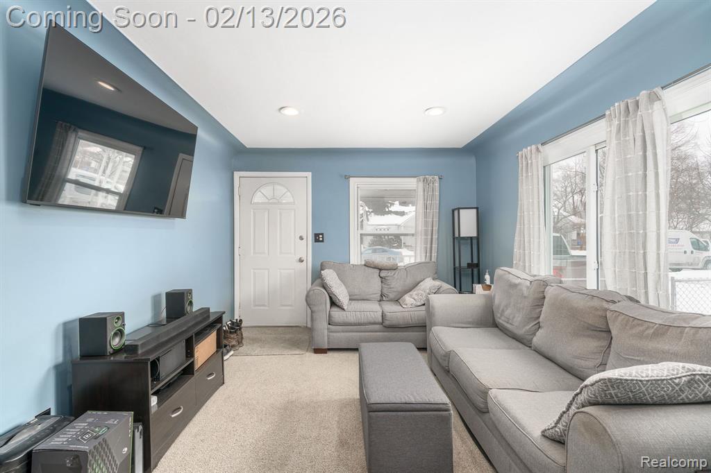 4976 Weddell Street, Dearborn Heights, MI 48125 — Photo 9