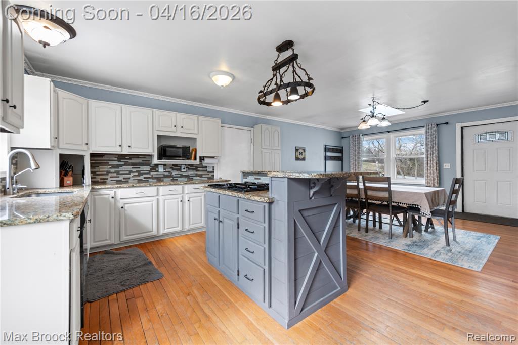 817 Mower Road, Pinckney, MI 48169 — Photo 11