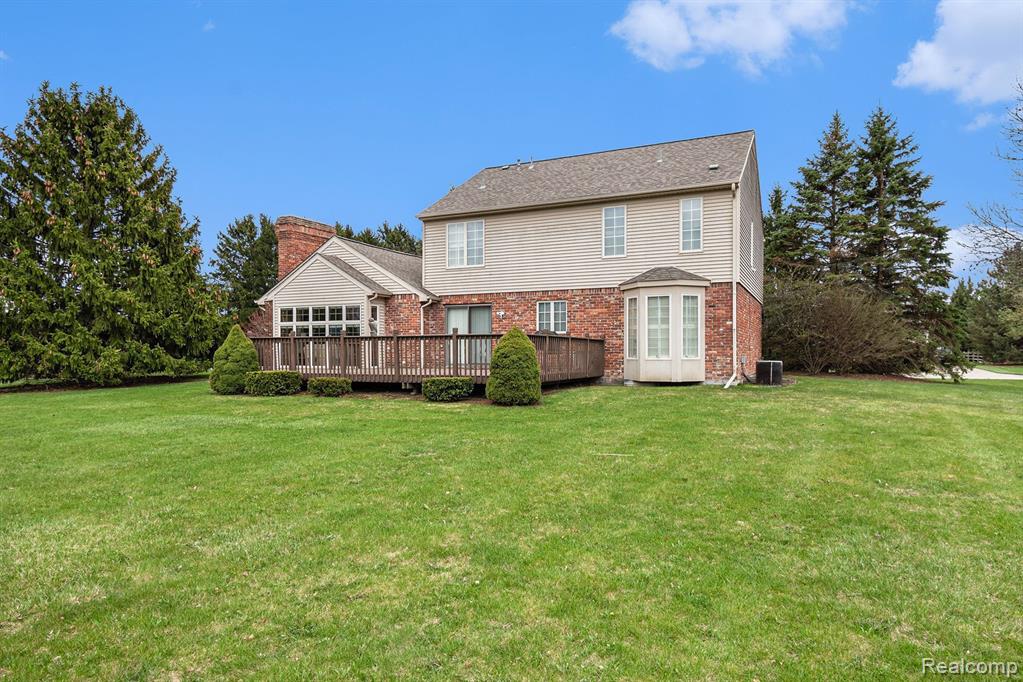 4600 WHITE TRILLIUM Drive S, Saginaw, MI 48603 — Photo 4