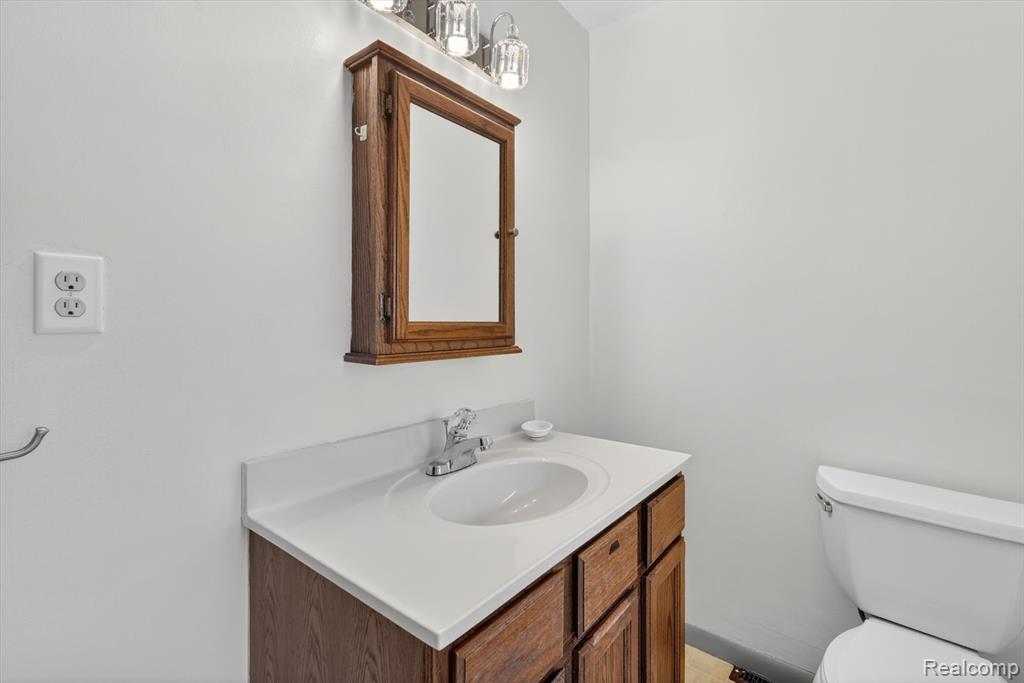 403 Pond Street, Pinckney, MI 48169 — Photo 20