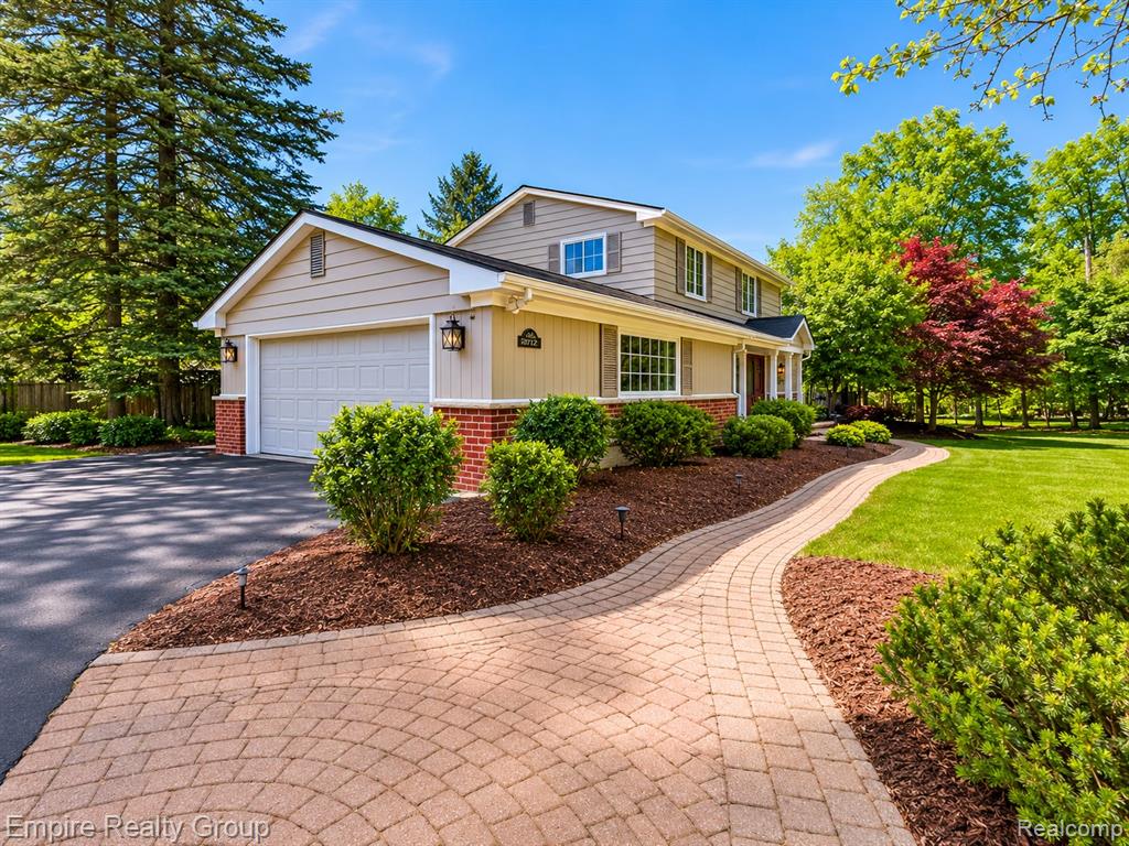 5005 Wing Lake Road, Bloomfield Hills, MI 48302 — Photo 2