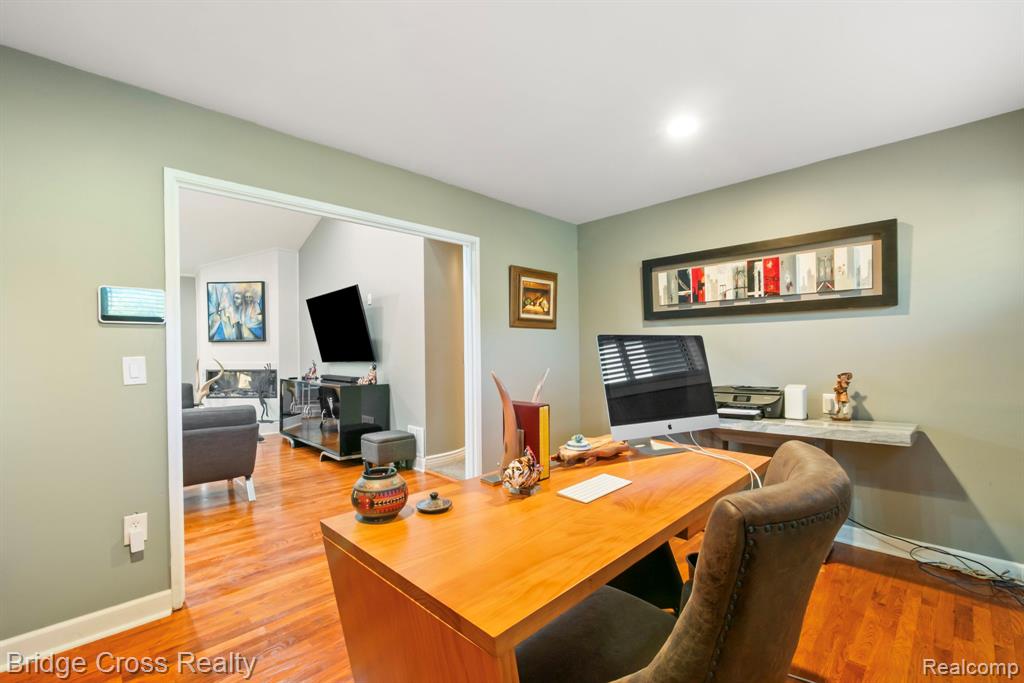 24459 Bloomington Court, Franklin, MI 48025 — Photo 17