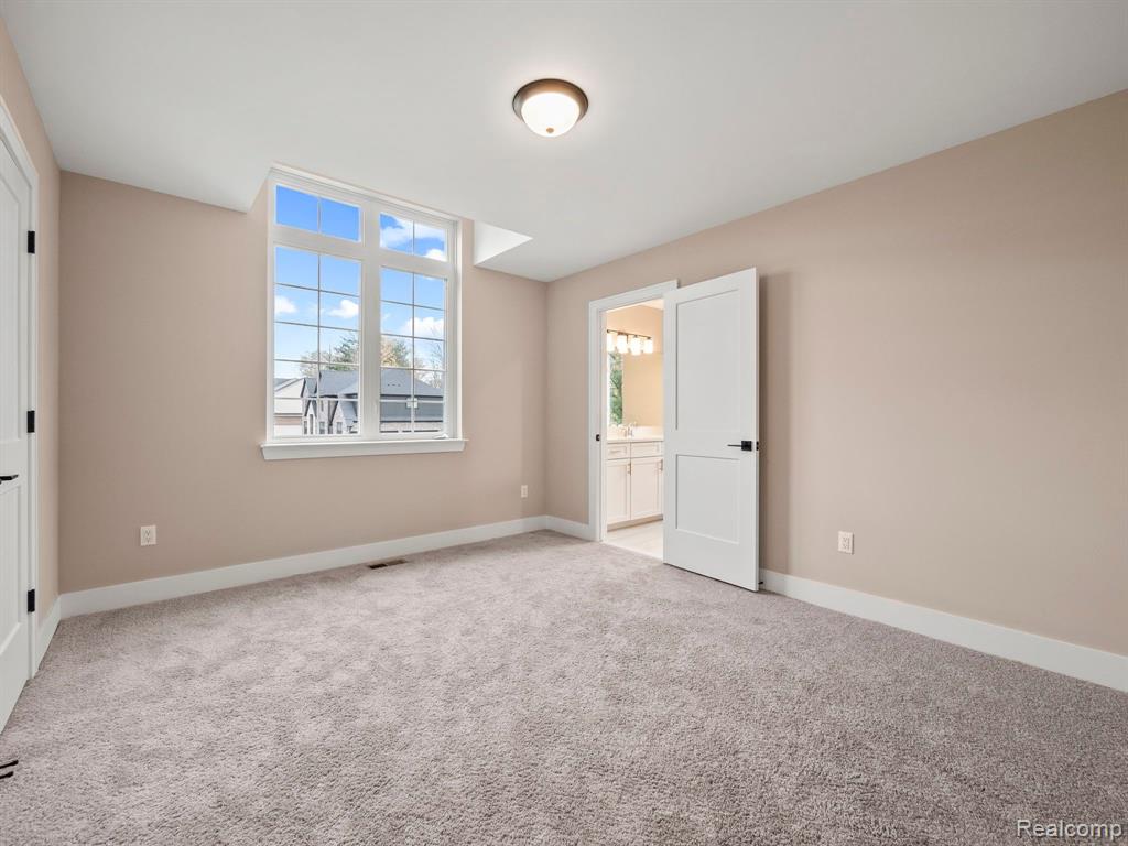 929 KIMBERLY Court, Troy, MI 48098 — Photo 34
