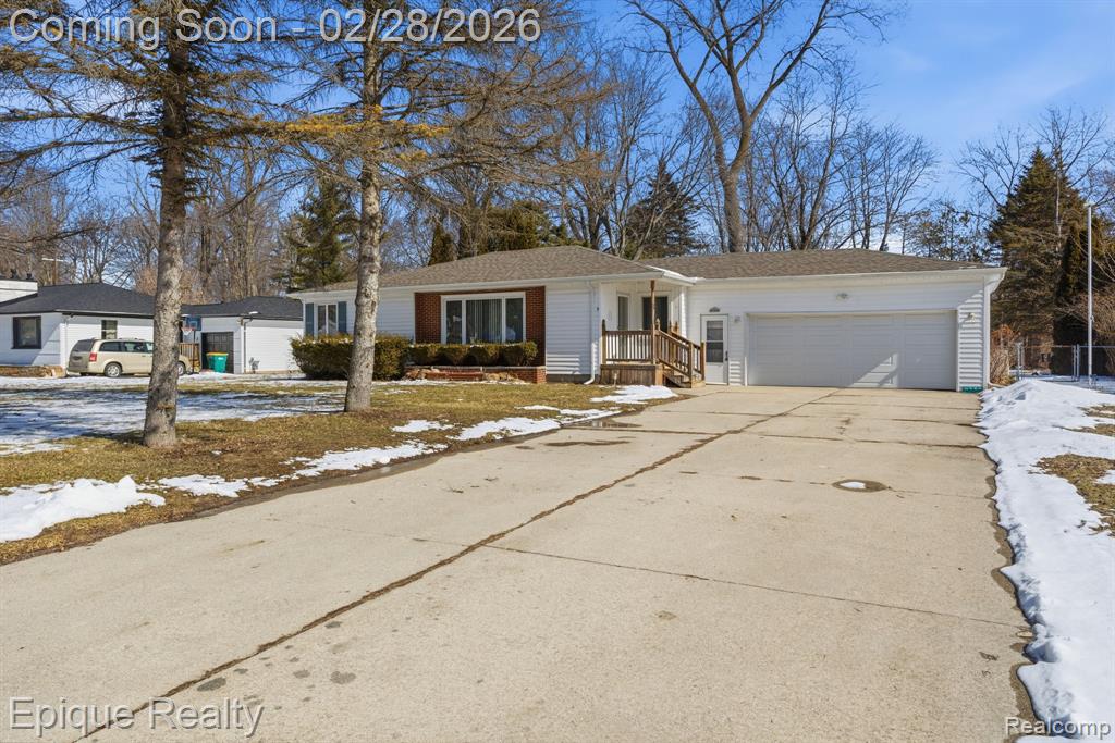 2480 Brownwood Drive, Port Huron, MI 48060 — Photo 2