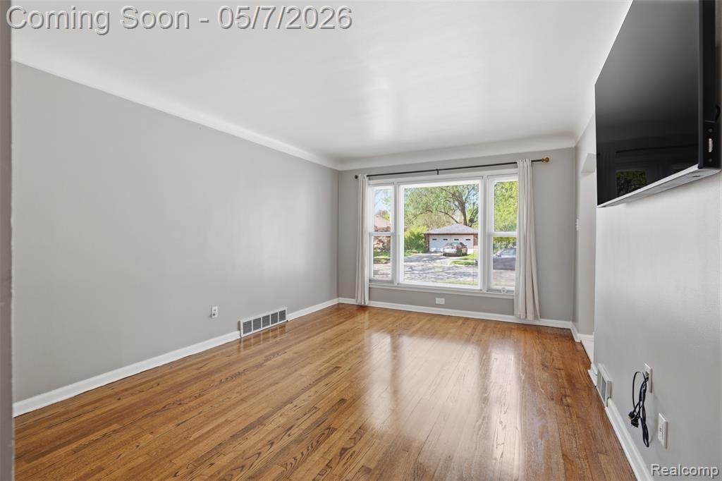 6595 Winona Avenue, Allen Park, MI 48101 — Photo 4
