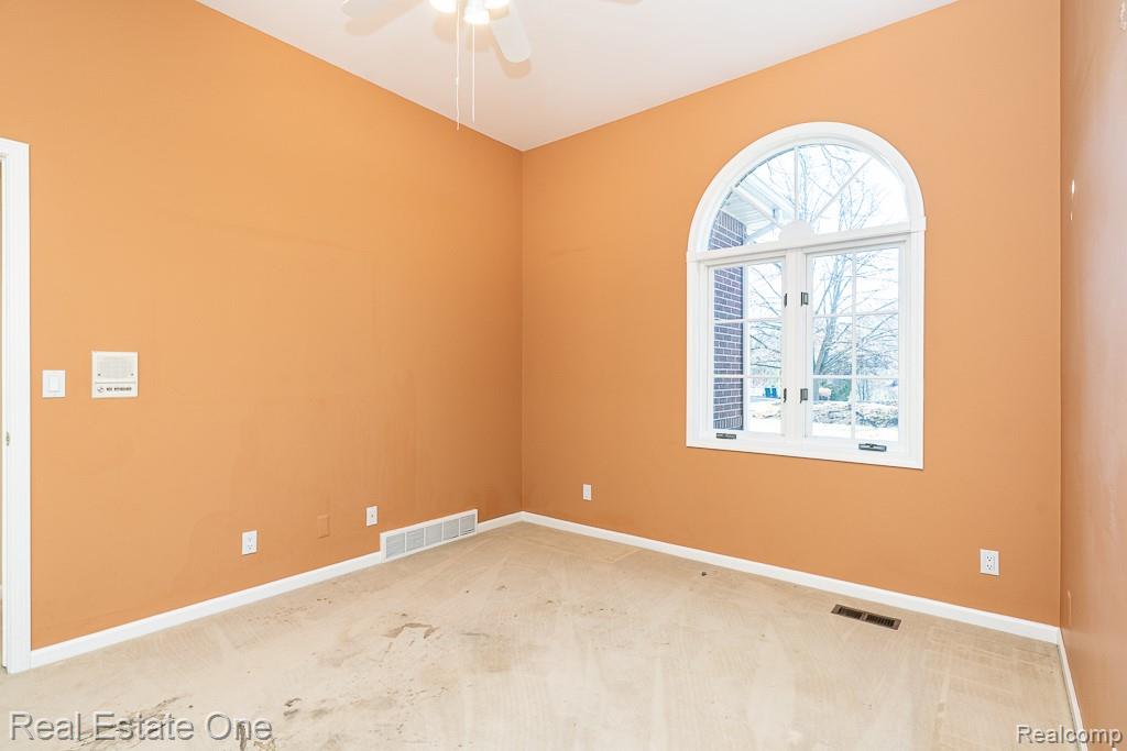 5181 Stonehenge Drive, Rochester, MI 48306 — Photo 8