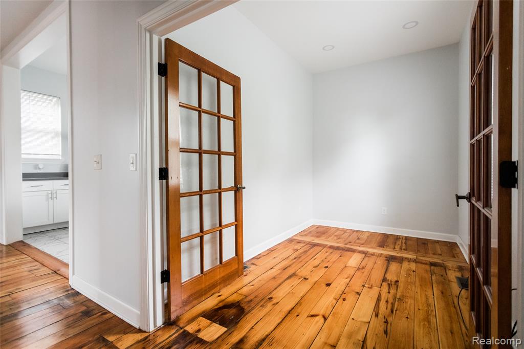 613 E Euclid Street, Detroit, MI 48202 — Photo 12