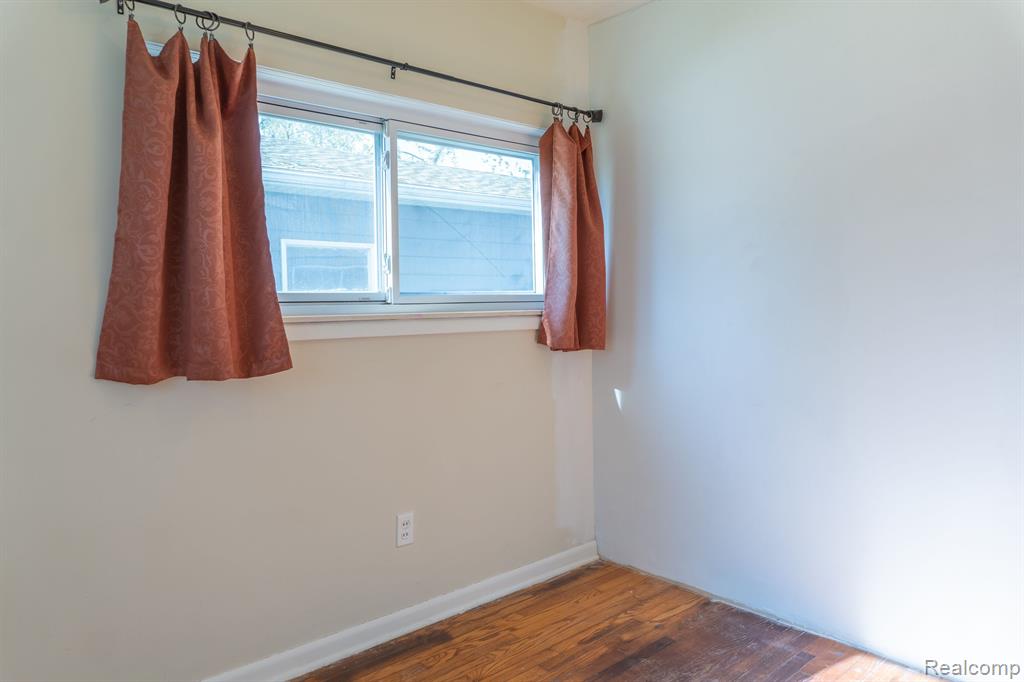 2546 CARLTON Drive, Ann Arbor, MI 48108 — Photo 23