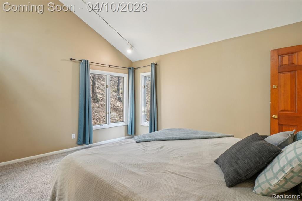 8933 Minne Wanna Road, Clarkston, MI 48348 — Photo 16
