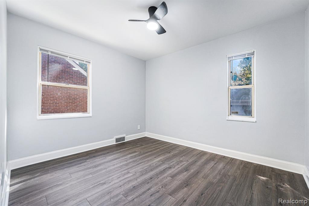 5511 COURVILLE Street, Detroit, MI 48224 — Photo 15