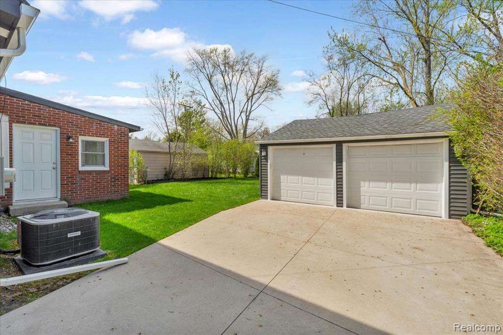 4216 Sheffield Road, Royal Oak, MI 48073 — Photo 42