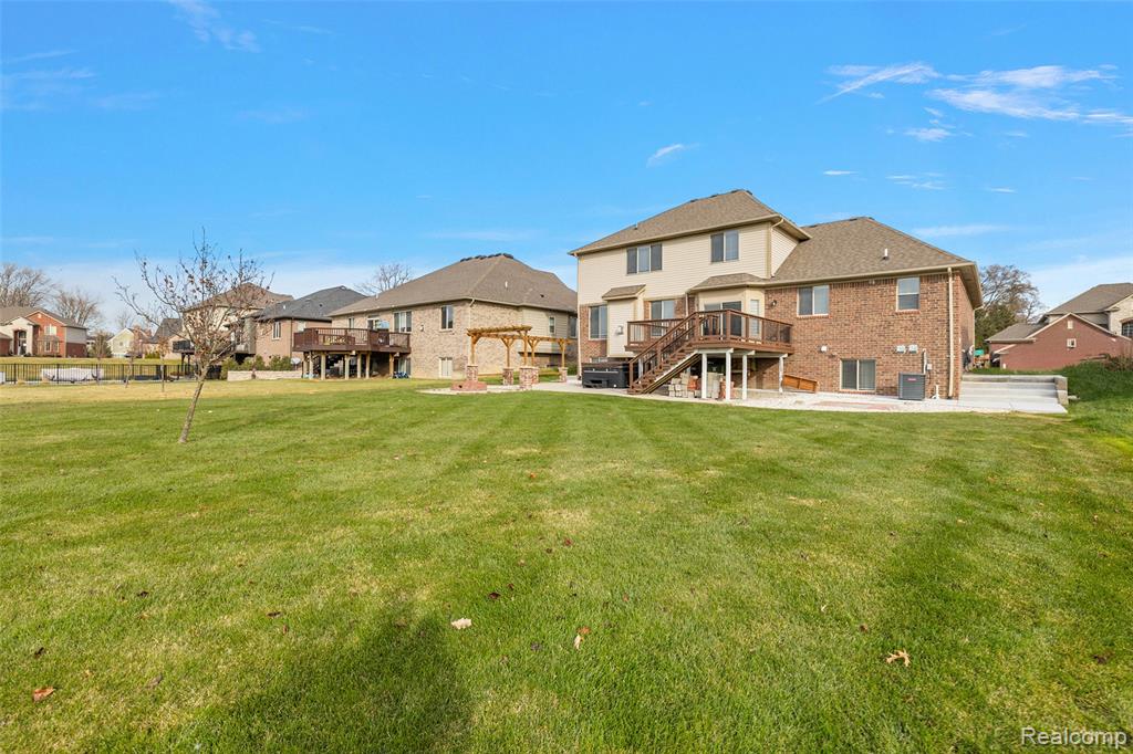 46267 Terrace Drive, Shelby Twp, MI 48317 — Photo 70