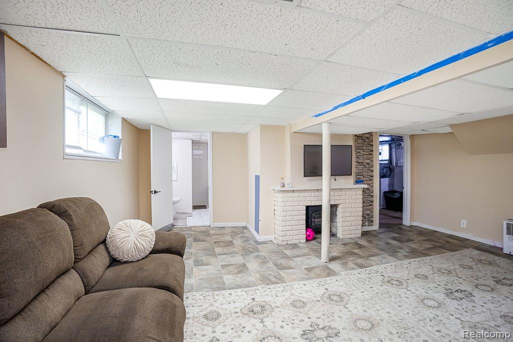 4663 Mead Street N, Dearborn, MI 48126 — Photo 34