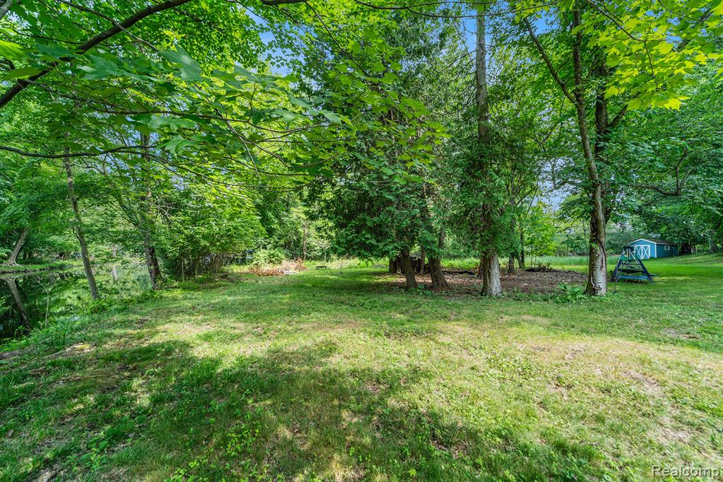 4729 Curtis Lane, Clarkston, MI — Photo 43