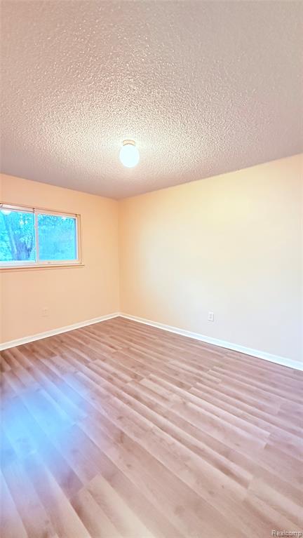 7052 Toepfer Road, Warren, MI 48091 — Photo 18