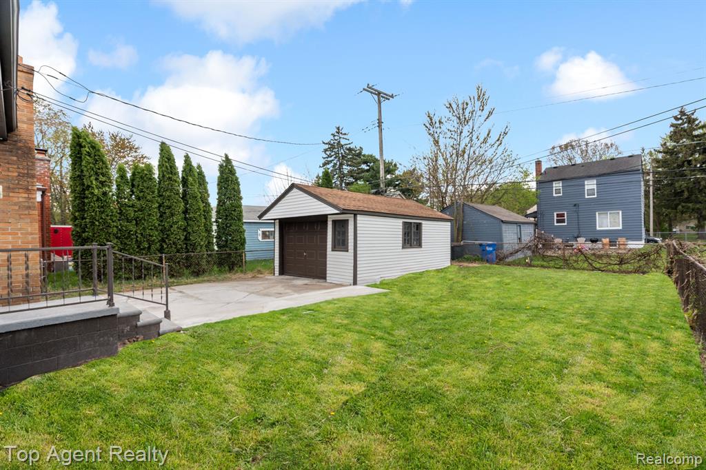 8672 HUDSON Avenue, Warren, MI 48089 — Photo 27