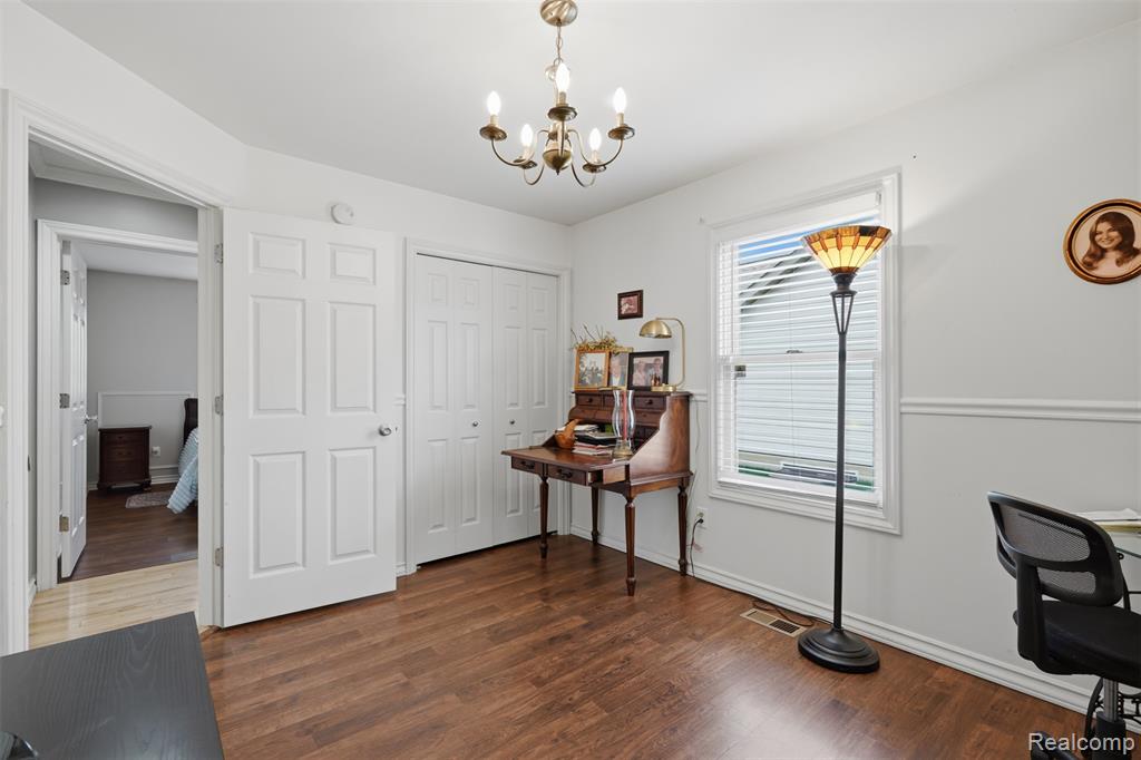 3477 Amber Oaks Drive, Howell, MI 48855 — Photo 20