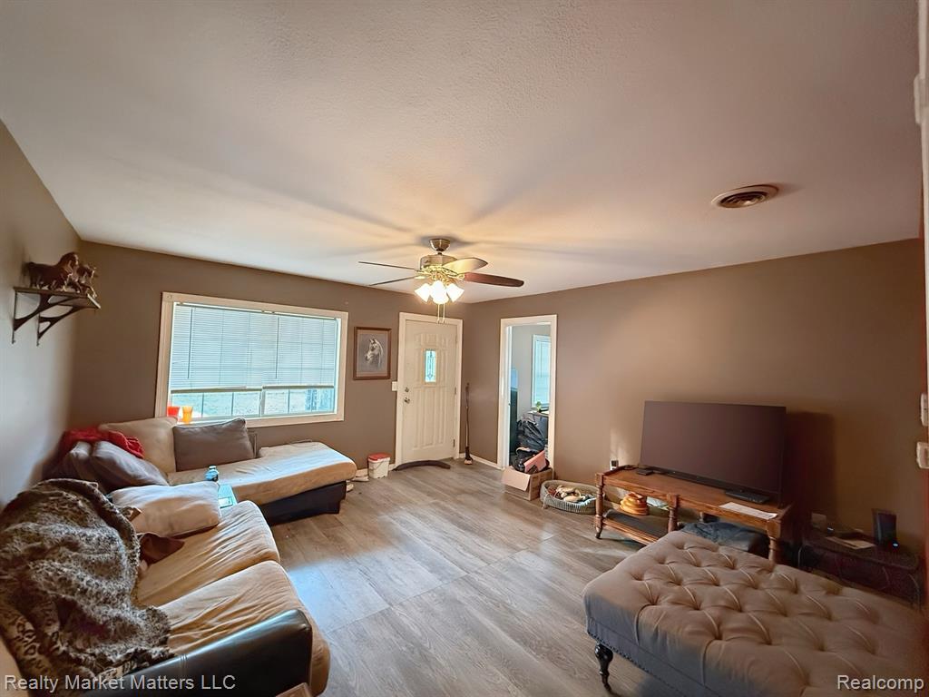 6755 Hess Road, Vassar, MI 48768 — Photo 2