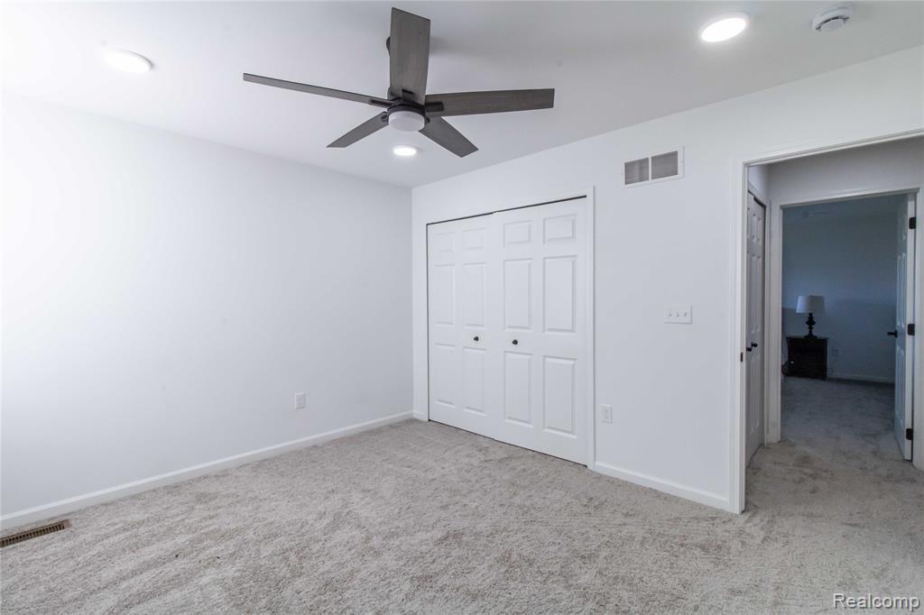 58295 International Drive, South Lyon, MI 48178 — Photo 35