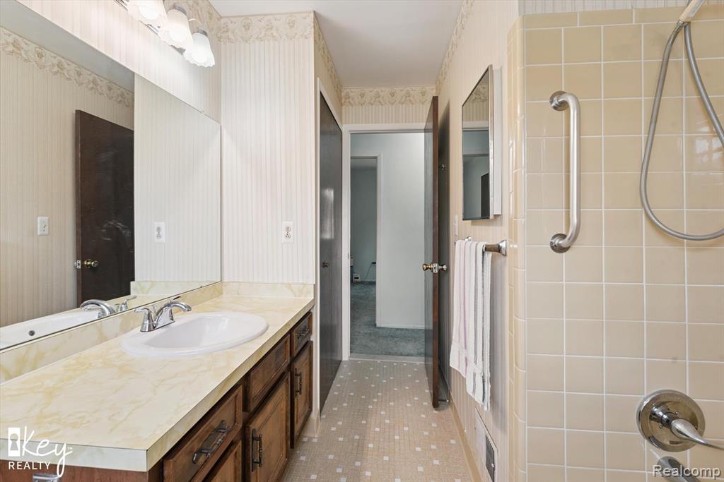 32403 Truman Road, Rockwood, MI — Photo 24