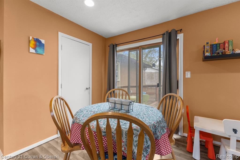 6325 CORDELL Street, Romulus, MI 48174 — Photo 10