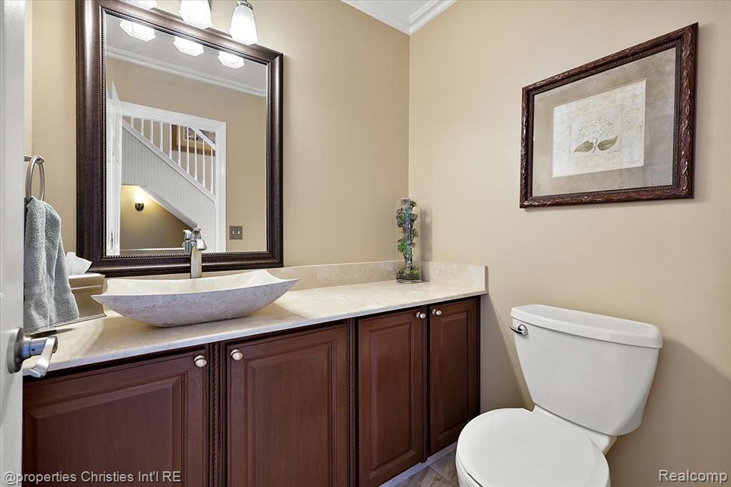 22844 Indianwood Drive, South Lyon, MI 48178 — Photo 43