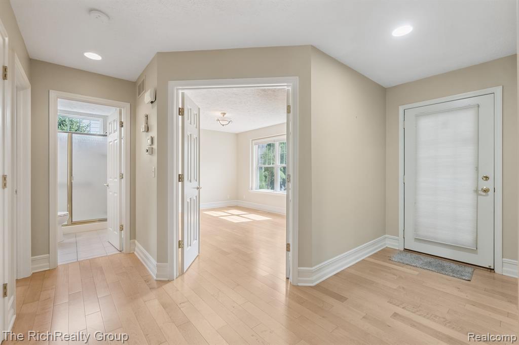 4172 Hamlet Cove, 14, Bath, MI 48808 — Photo 3