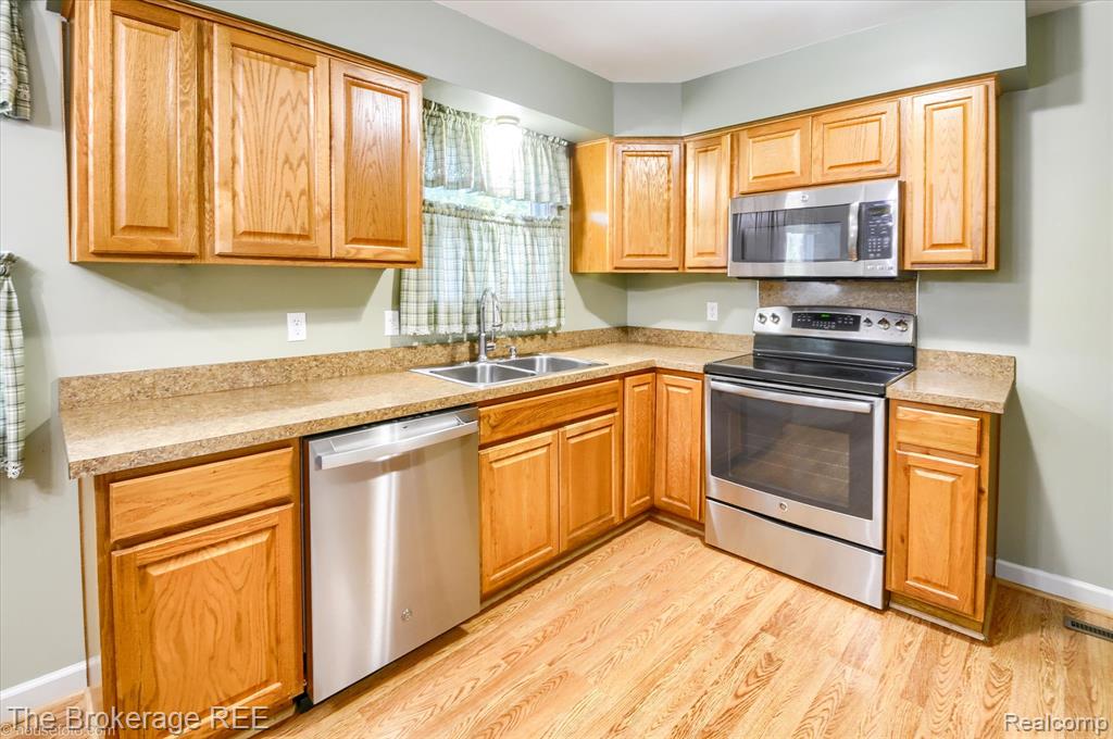 7204 Popplewood Drive, Davison, MI 48423 — Photo 23
