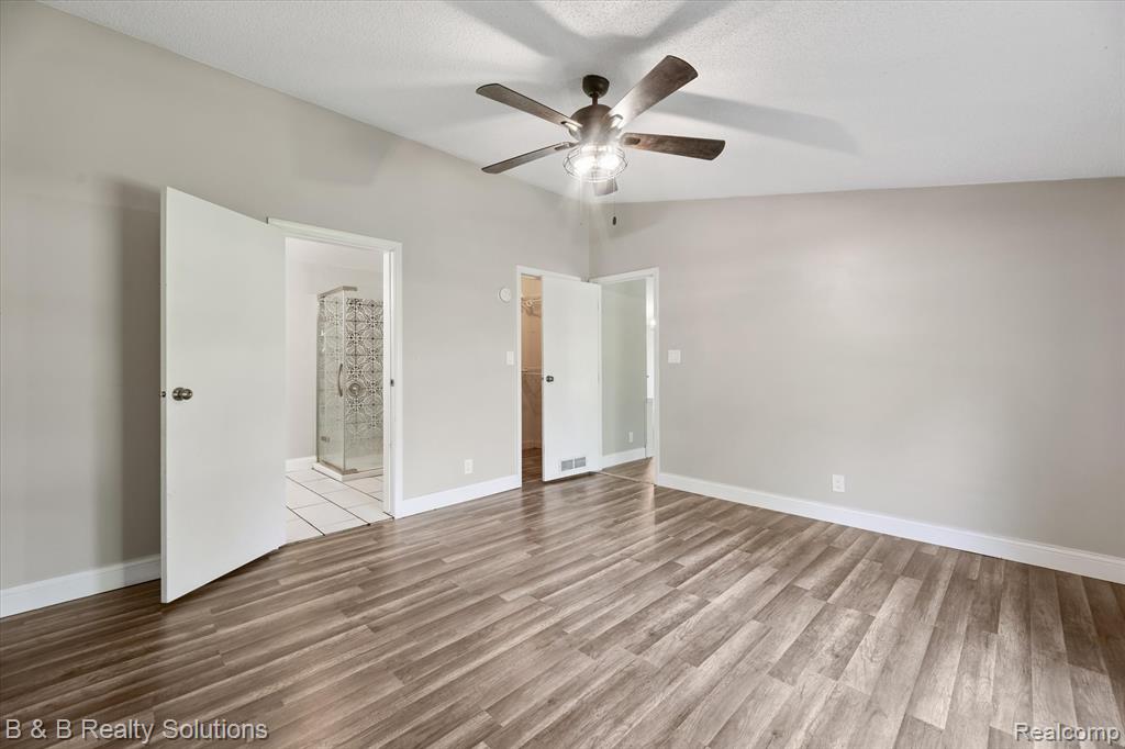 6692 JONES Road, North Branch, MI 48461 — Photo 23