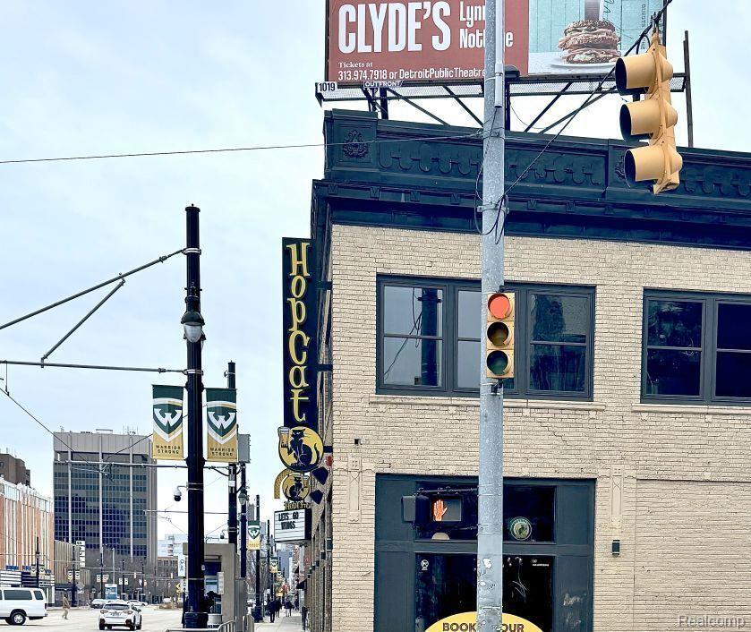 55 W CANFIELD Street, 303, Detroit, MI 48201 — Photo 38