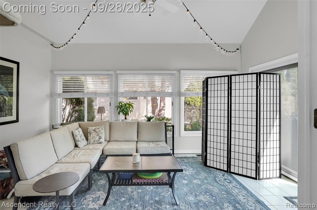 43476 Hillsboro Drive, Clinton Twp, MI 48038 — Photo 28